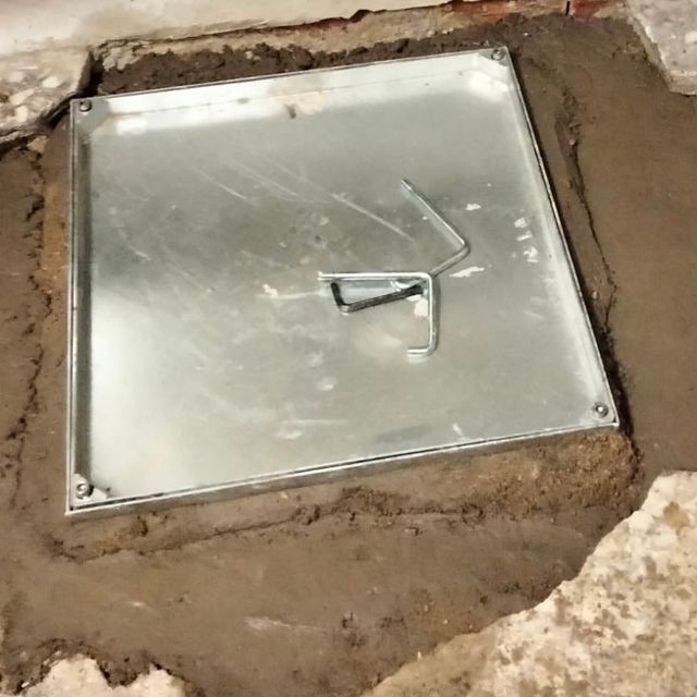 Pocería Couso tapa de pozo cuadrada